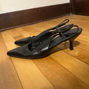 Vintage Stuart weitzman black kitten heels women’s size 9